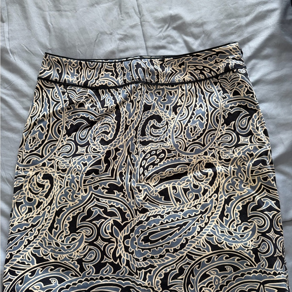 Vineyard Vines Blue and White Paisley Pencil Skirt